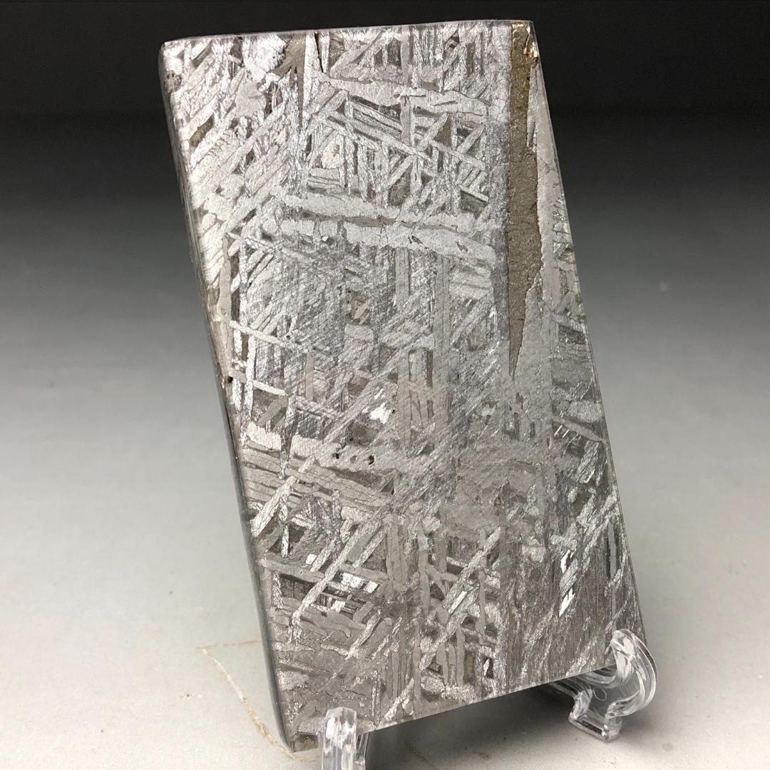 アルタイ隕石　 鉄隕石　メテオライト鉄隕石　原石 美品　重さ約193ｇ 鑑別書】メテオライトジャパンのアルタイ隕石 ペンダント 23㍉ 鉄隕石