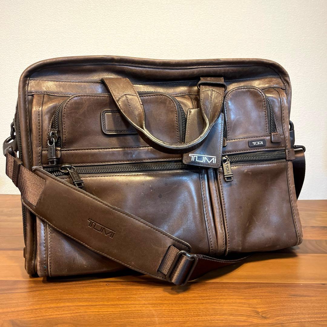 TUMI トゥミ レザービジネスバッグ ブラウン 傷汚有 96108BH 2026年最新】TUMI トゥミ 96108の人気アイテム - メルカリ