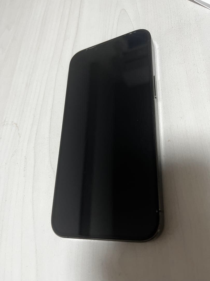 iPhone 13 Pro グラファイト 本体　海外モデル Amazon | 【整備済み品】 Apple iPhone 13 Pro 256GB グラファイト SIM